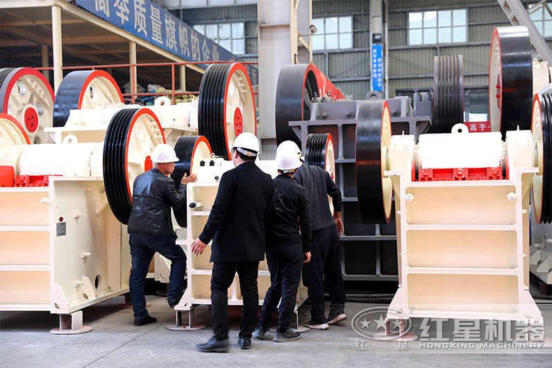 客戶直接來廠檢測設備，表示對我們的服務滿意